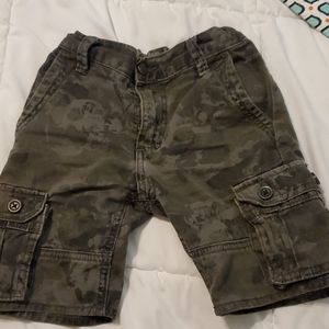 Boys adjustable waist cargo shorts